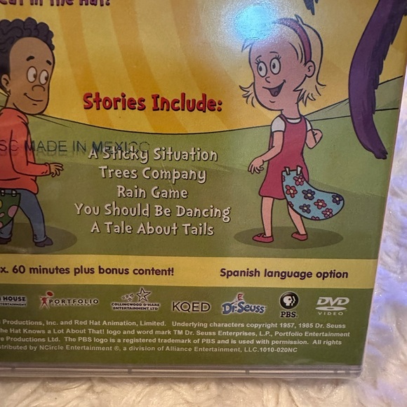 DVD The Cat in the Hat Knows a lot About That! New plastic wrap never opened - Picture 4 of 7